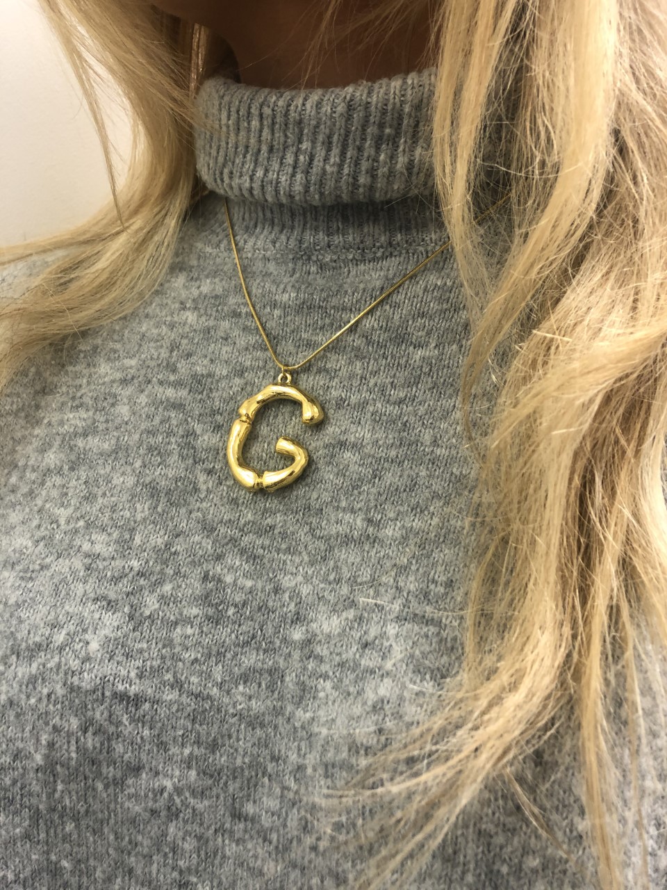 18Kt GOLD PLATED INITIAL NECKLACES 18Kt GOLD PLATED INITIAL NECKLACES